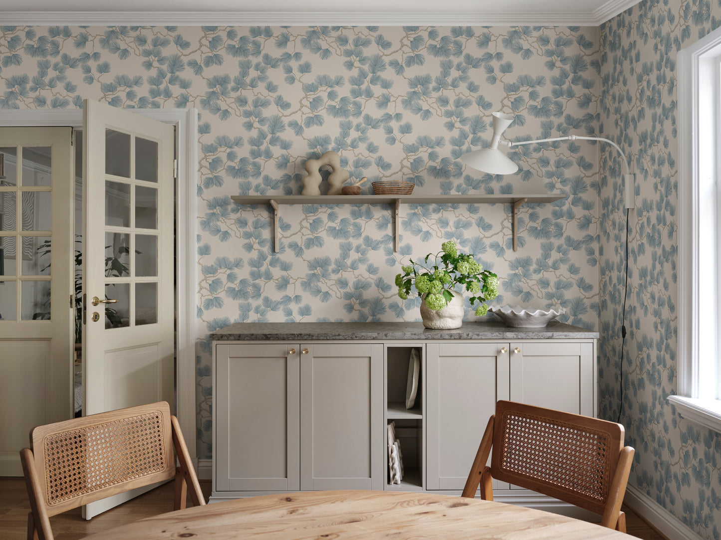 Tapetti Pine Vaaleansininen S10328(Sandberg Wallpaper)
