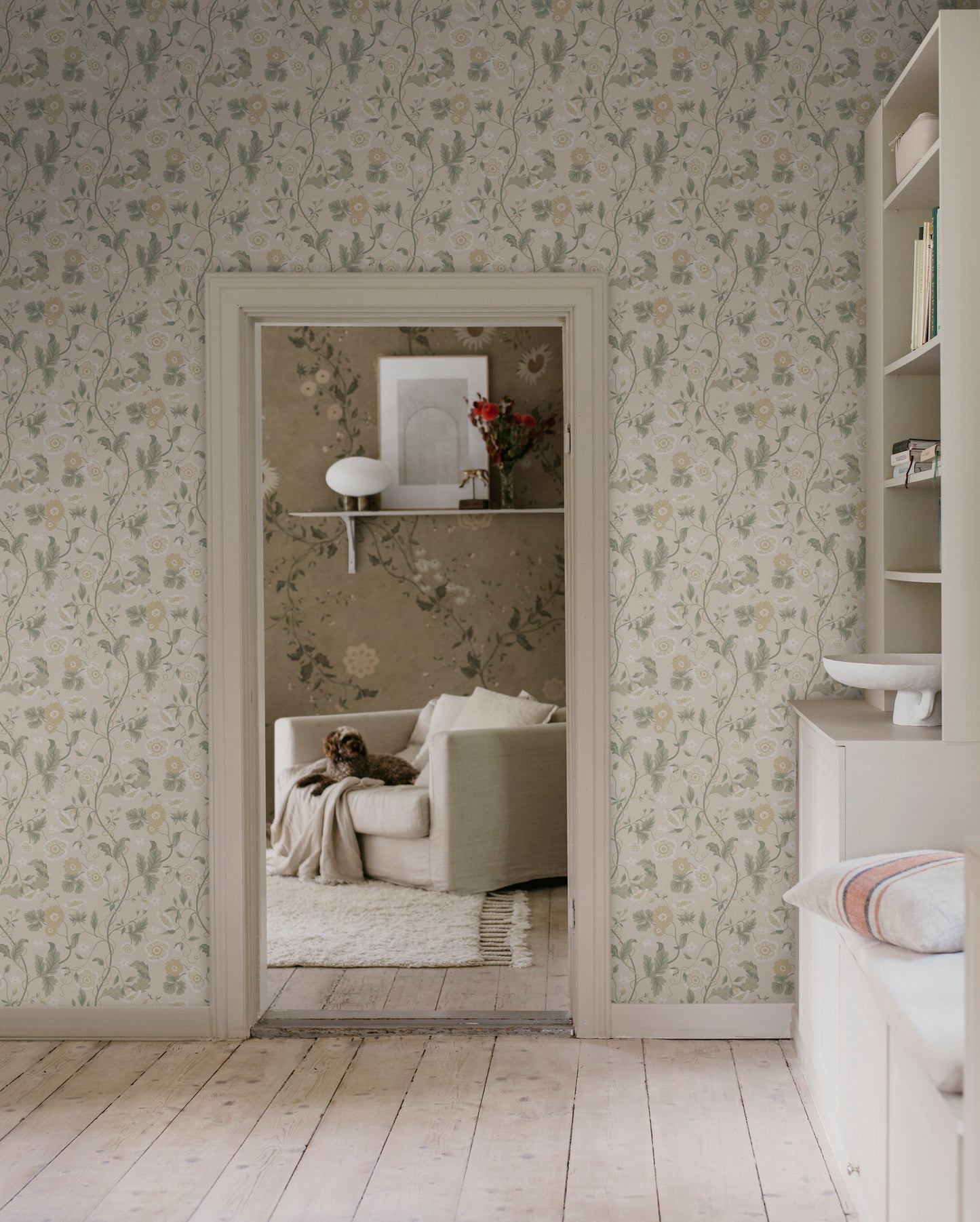 Tapetti Ulla Beige S10498 (Sandberg Wallpaper)