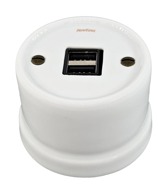 USB A -pistorasia, tupla Pinta-asennettava FONTINI